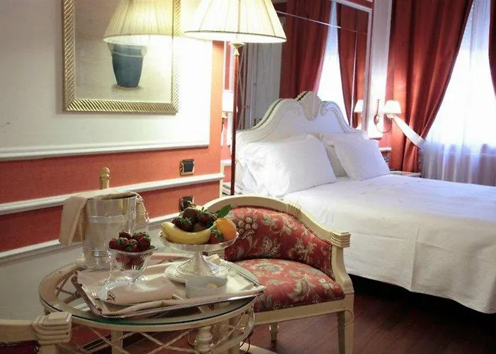 Palazzo Alabardieri 4*