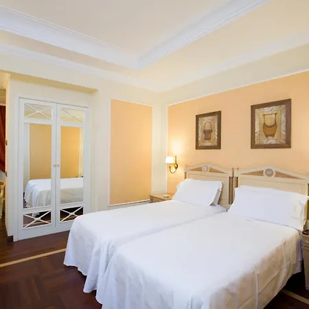 Palazzo Alabardieri 4*