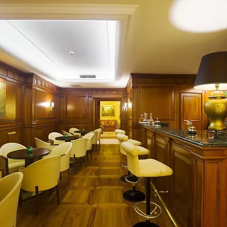 Palazzo Alabardieri Naples