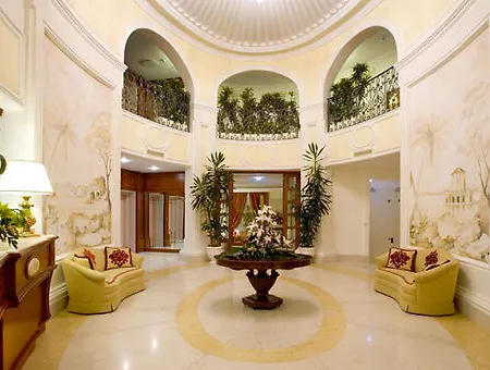 Palazzo Alabardieri 4* Naples