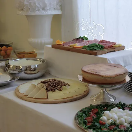 Palazzo Alabardieri Hotel 4*