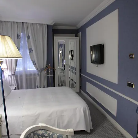 Hotel Palazzo Alabardieri