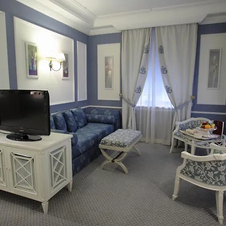 Отель Palazzo Alabardieri 4*