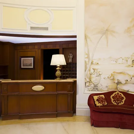 Palazzo Alabardieri 4*