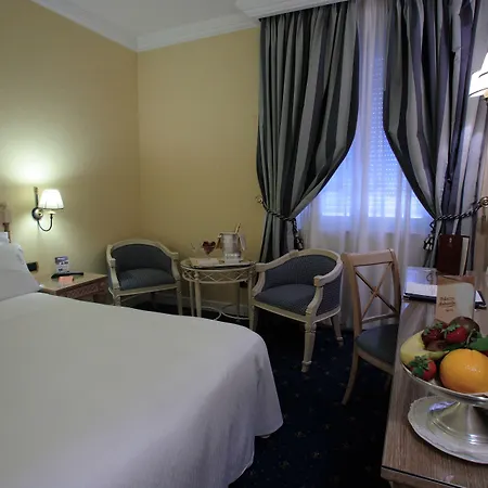 Szálloda Palazzo Alabardieri Nápoly