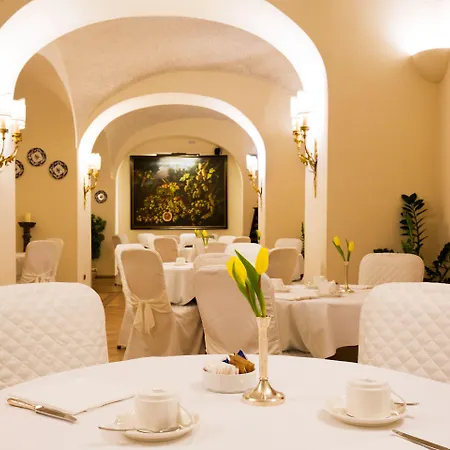 Palazzo Alabardieri Szálloda Nápoly