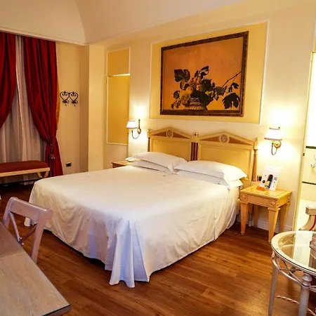 Palazzo Alabardieri Neapol