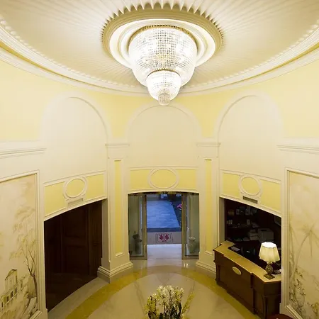 Hotel Palazzo Alabardieri 4*