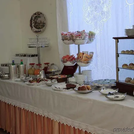 Palazzo Alabardieri Hotel 4*