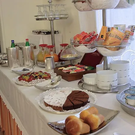 Ξενοδοχείο Palazzo Alabardieri 4*