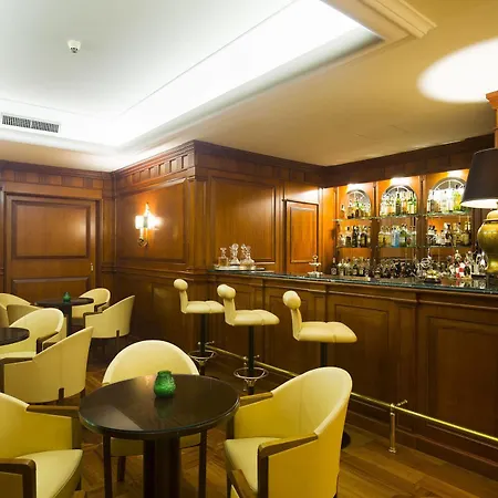 Palazzo Alabardieri Hotel