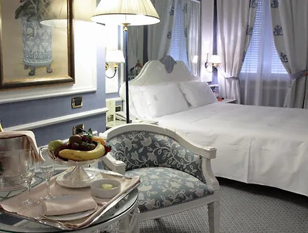 Palazzo Alabardieri Hotel Naples