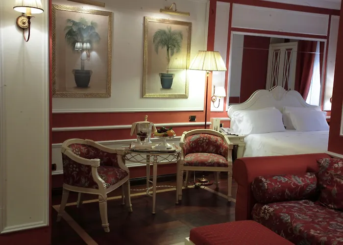 Palazzo Alabardieri Hotel