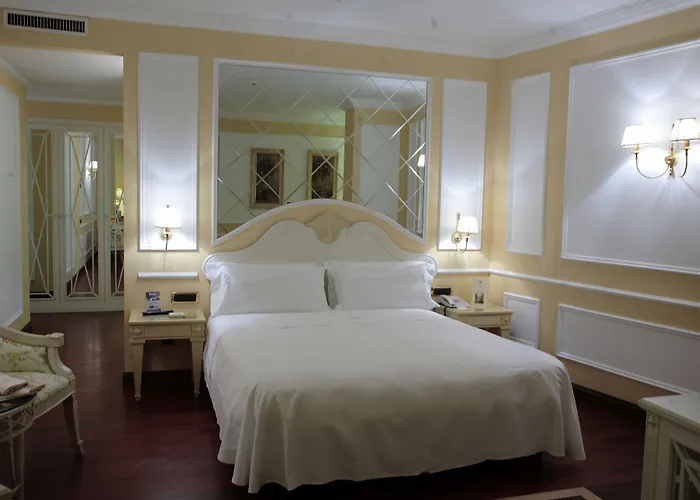 Hotel Palazzo Alabardieri