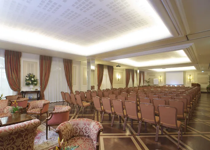 Palazzo Alabardieri Hotel 4*