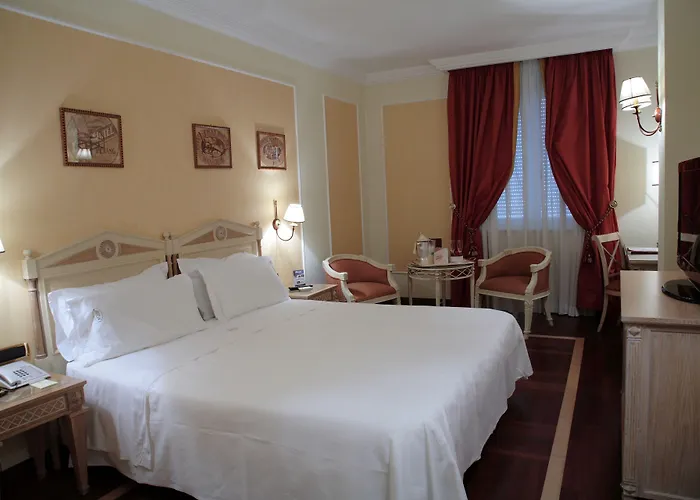 Palazzo Alabardieri Hotel