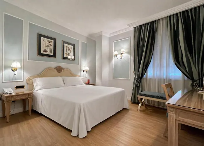 Palazzo Alabardieri Hotel