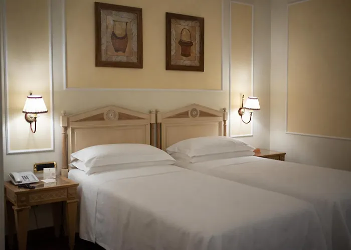 Palazzo Alabardieri Hotel 4*