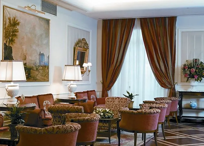 Palazzo Alabardieri Hotel 4*