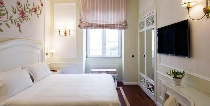 Palazzo Alabardieri Hotel 4*