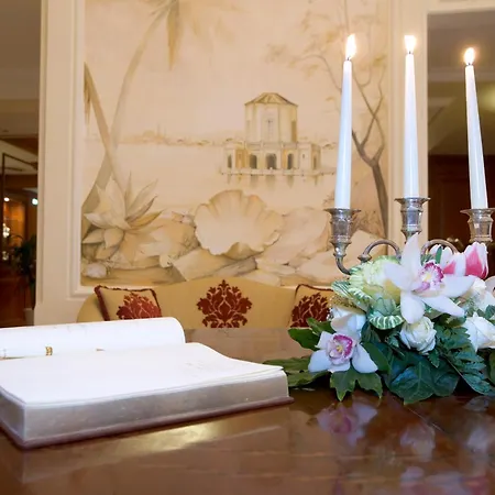 팔라쪼 알바르디에리