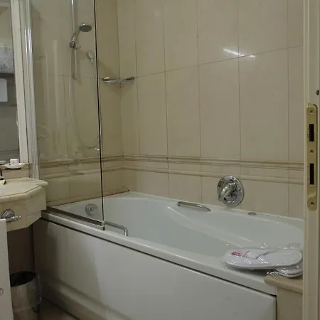 팔라쪼 알바르디에리